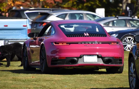 Porsche 911 Carrera T Carrera T, photographed for Wikimedia Commons.