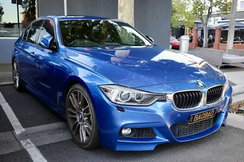 A BMW F30 335i, powered by the single-turbo N55 that replaced the twin-turbo N54.