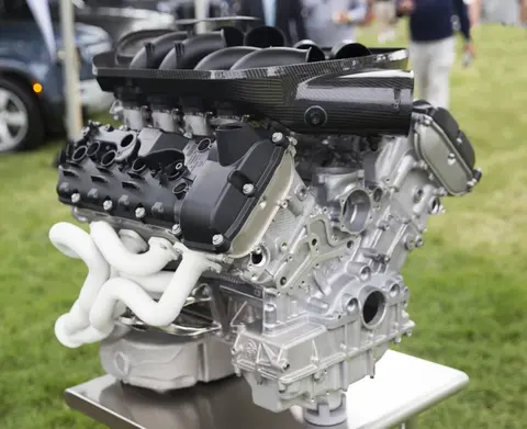 The BMW S65 V8 engine viewed from the front right, the unit that shares its architecture with the S85 V10.