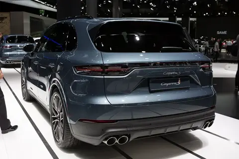 A third-generation Porsche Cayenne on display at the IAA motor show, the generation that mixed aluminium and steel to cut weight despite growing in size.
