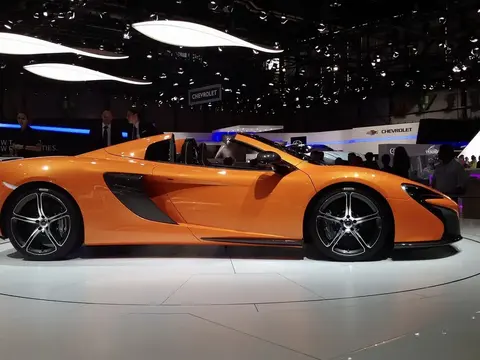 A McLaren 650S front three-quarter, its front-end styling influenced by the McLaren P1 hypercar.