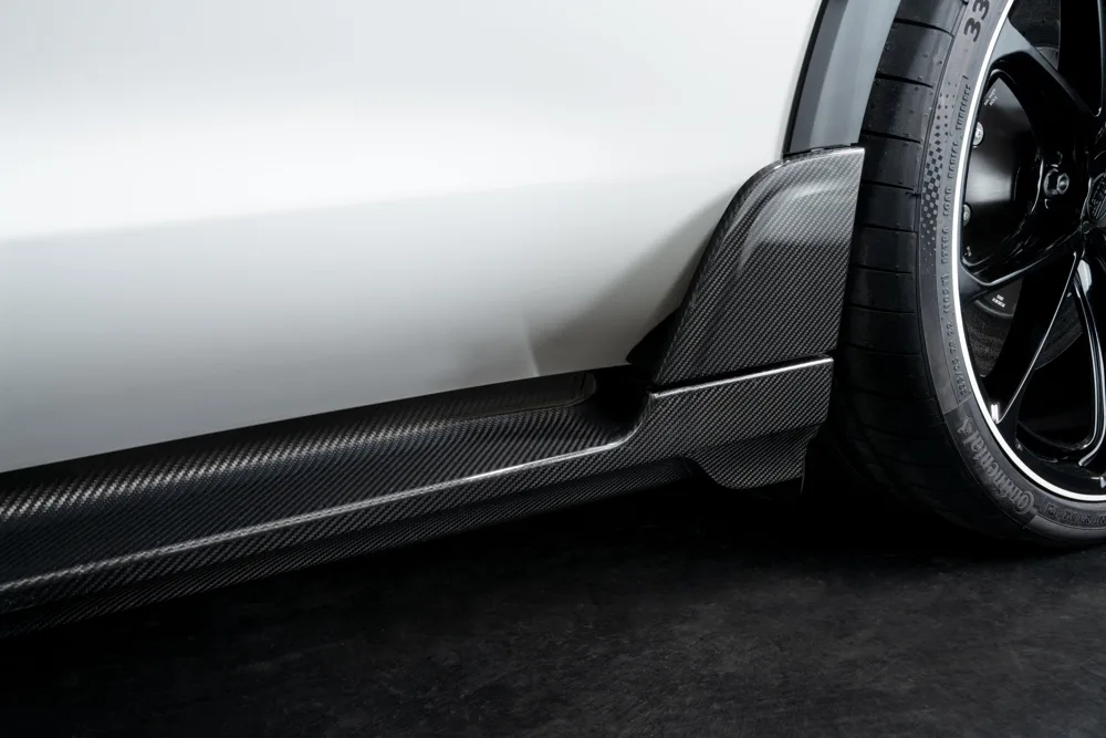 Side skirts