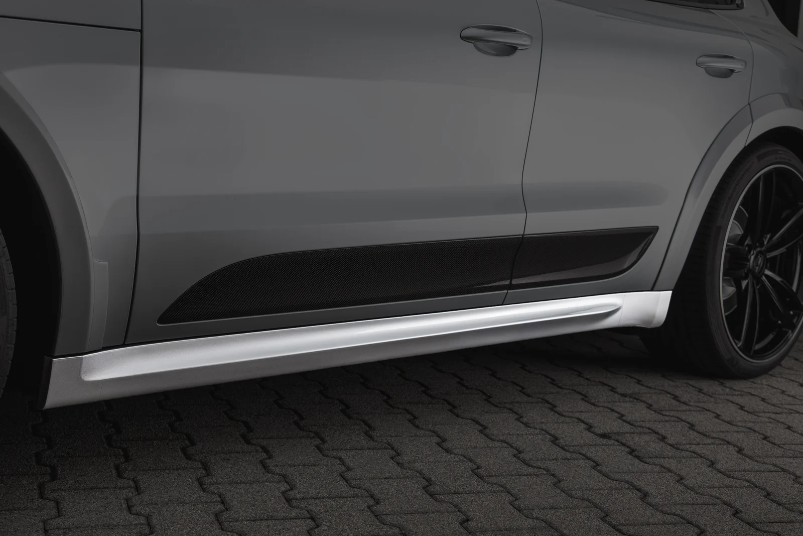 Sideblades
